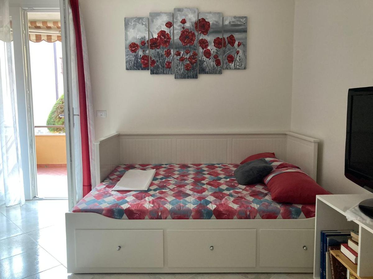 Appartamento A Peschiera Del Garda Con Piscina Buitenkant foto